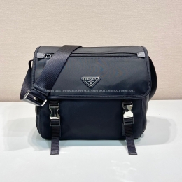 프라다 메신저백 (30cm)