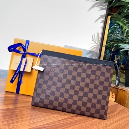 루이비통 클러치