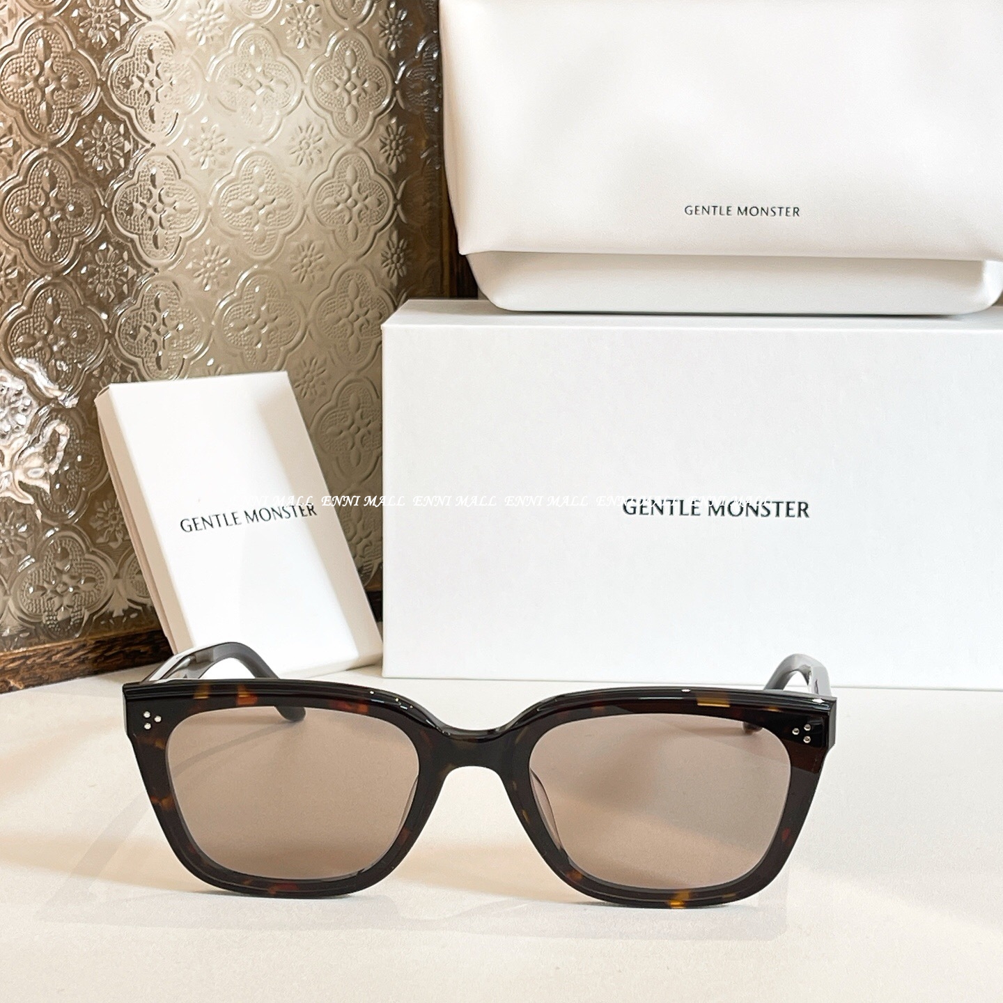 젠틀몬스터 선글라스 (NUMER)