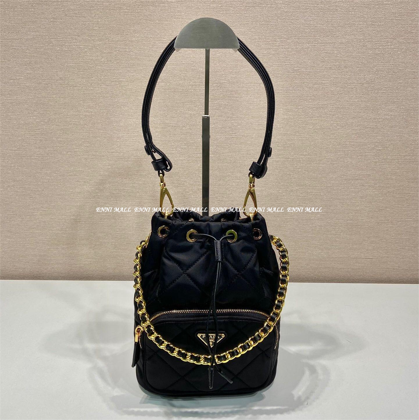 프라다 리에디션 1995 체인 리나일론 숄더백