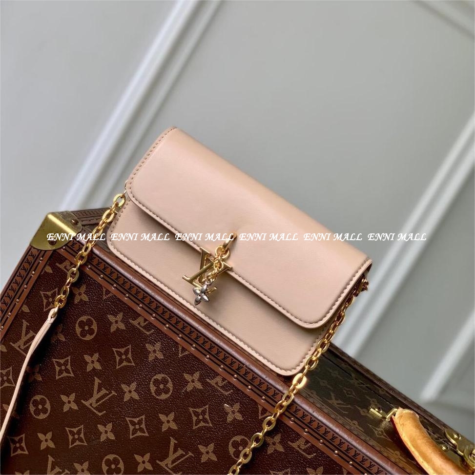 루이비통 월릿 온 체인 LV 블룸 (LV Bloom)