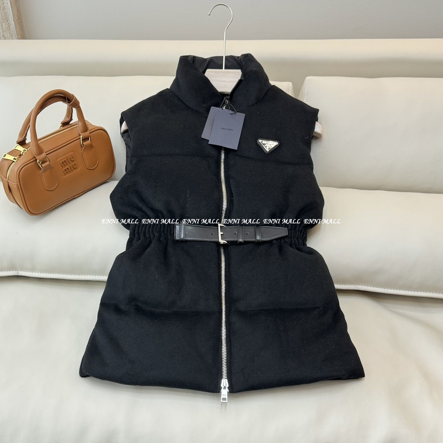 프라다 패딩 조끼