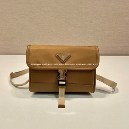 프라다 메신저백 (18cm)