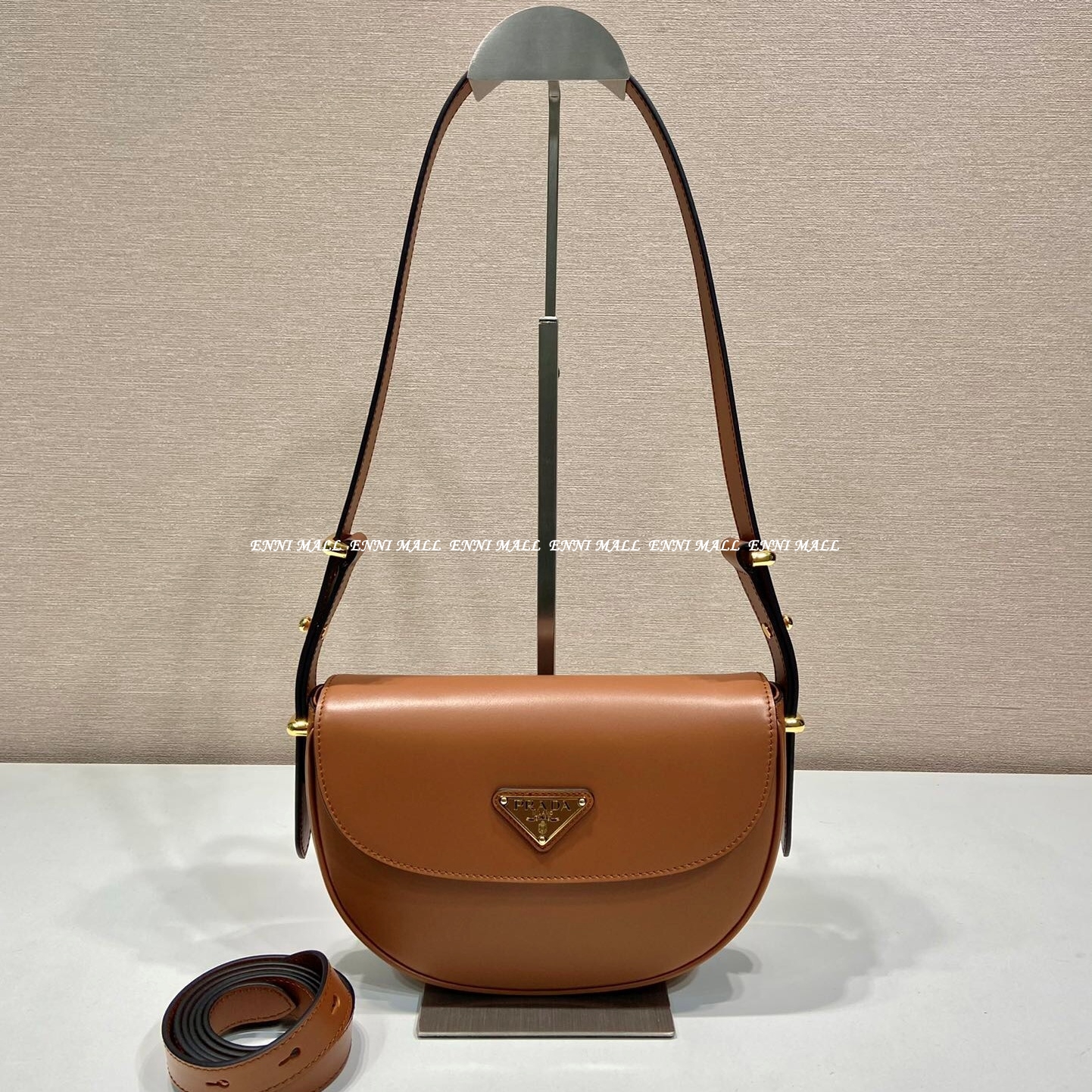 프라다 숄더백 (20cm)