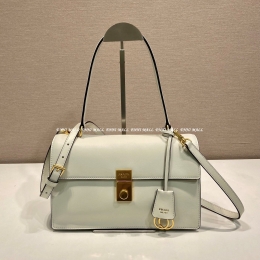 프라다 숄더백 (28cm)