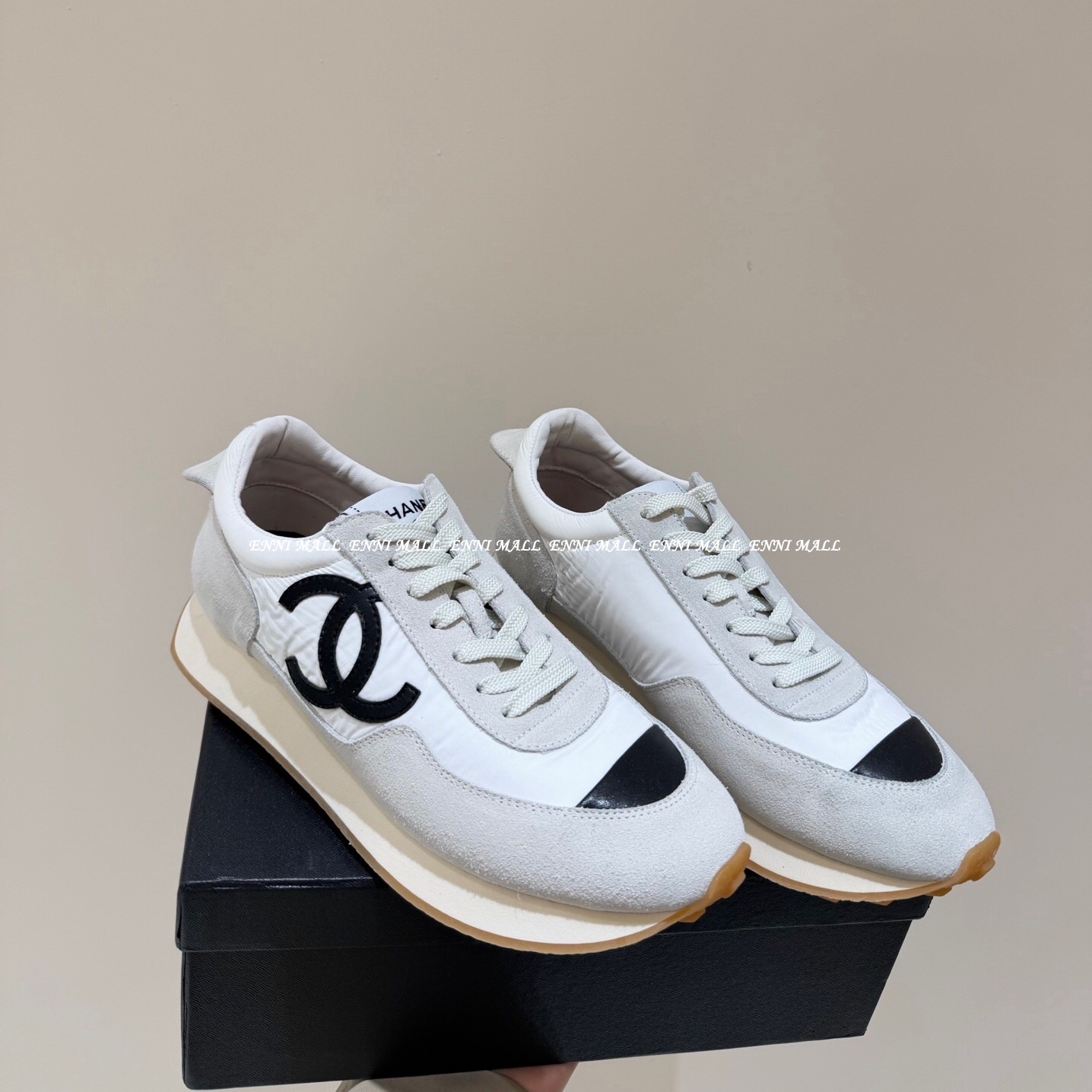 샤넬 스니커즈