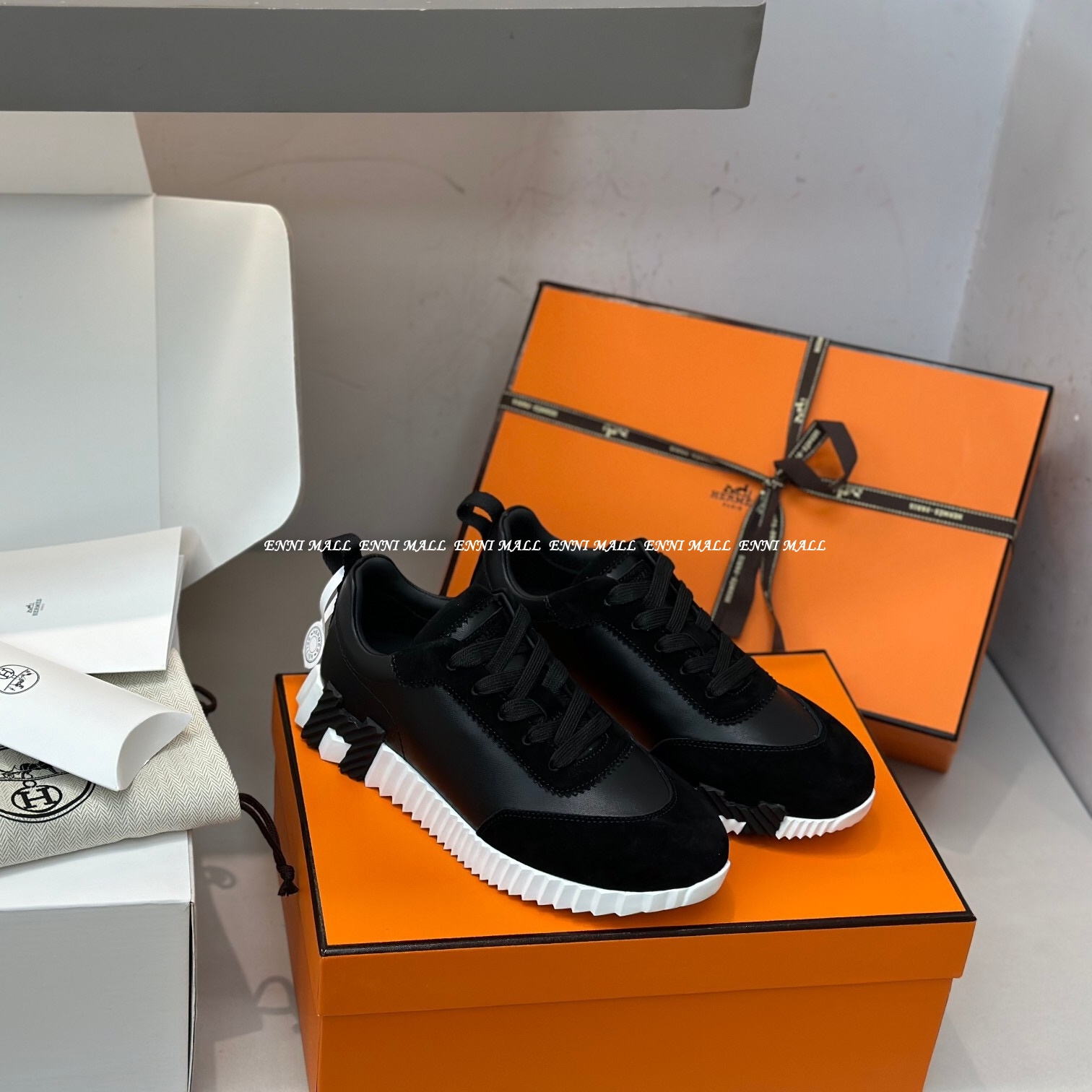 에르메스 스니커즈