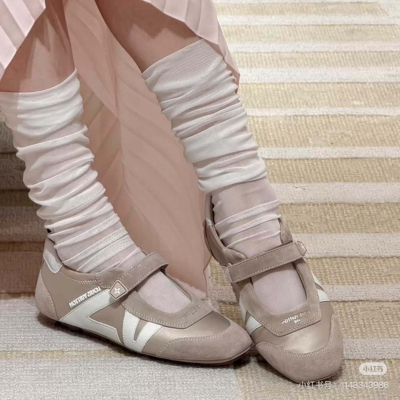 루이비통 스니커즈