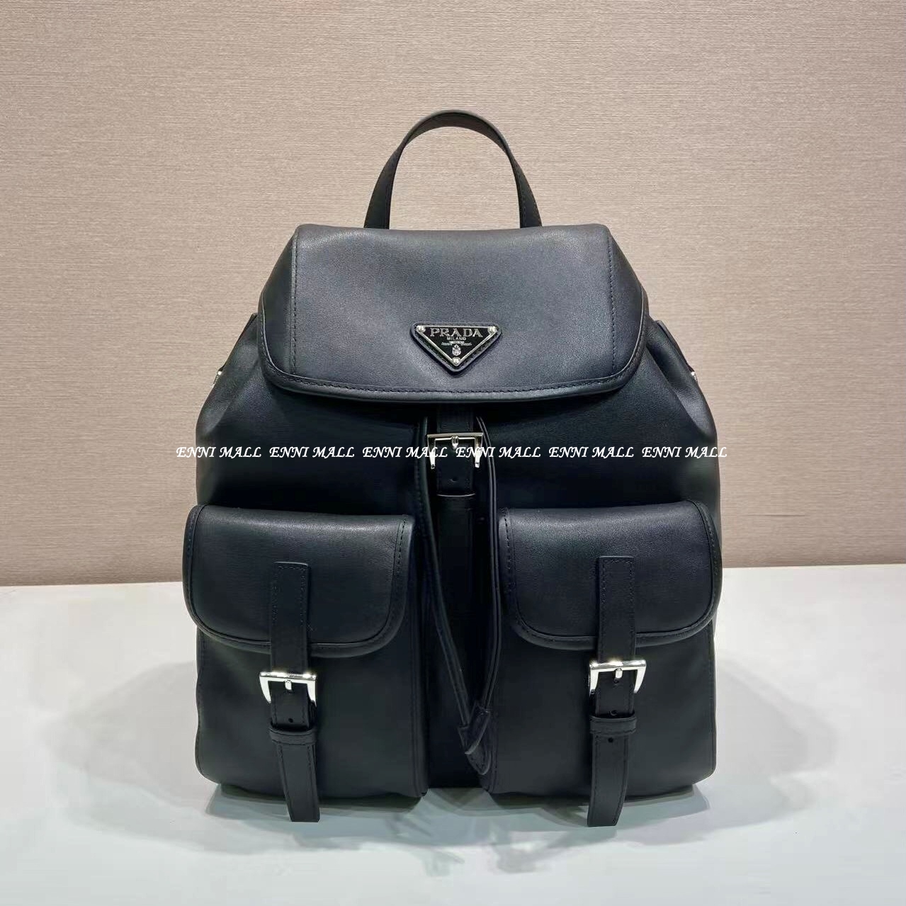 프라다 백팩 (28cm)
