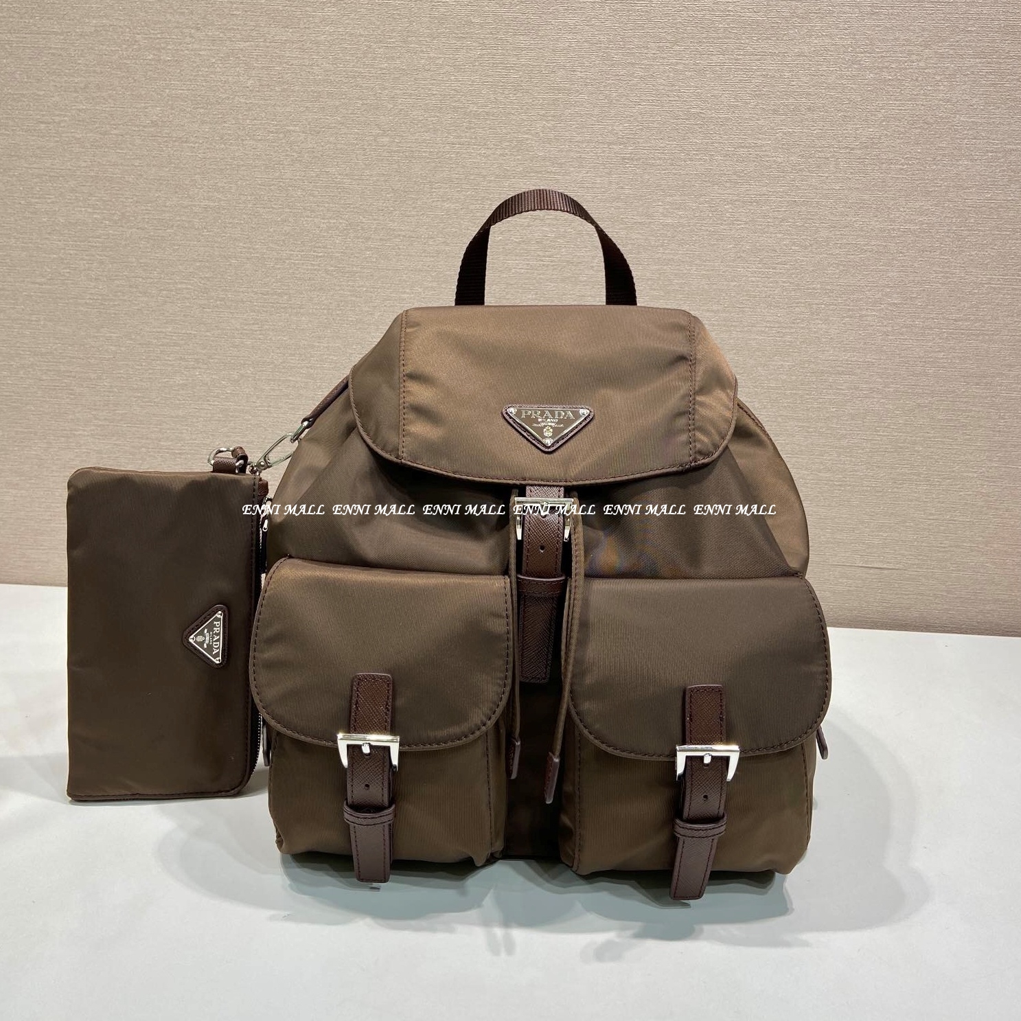 프라다 백팩 (30cm)