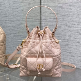 디올 카로 버킷백 (20cm)